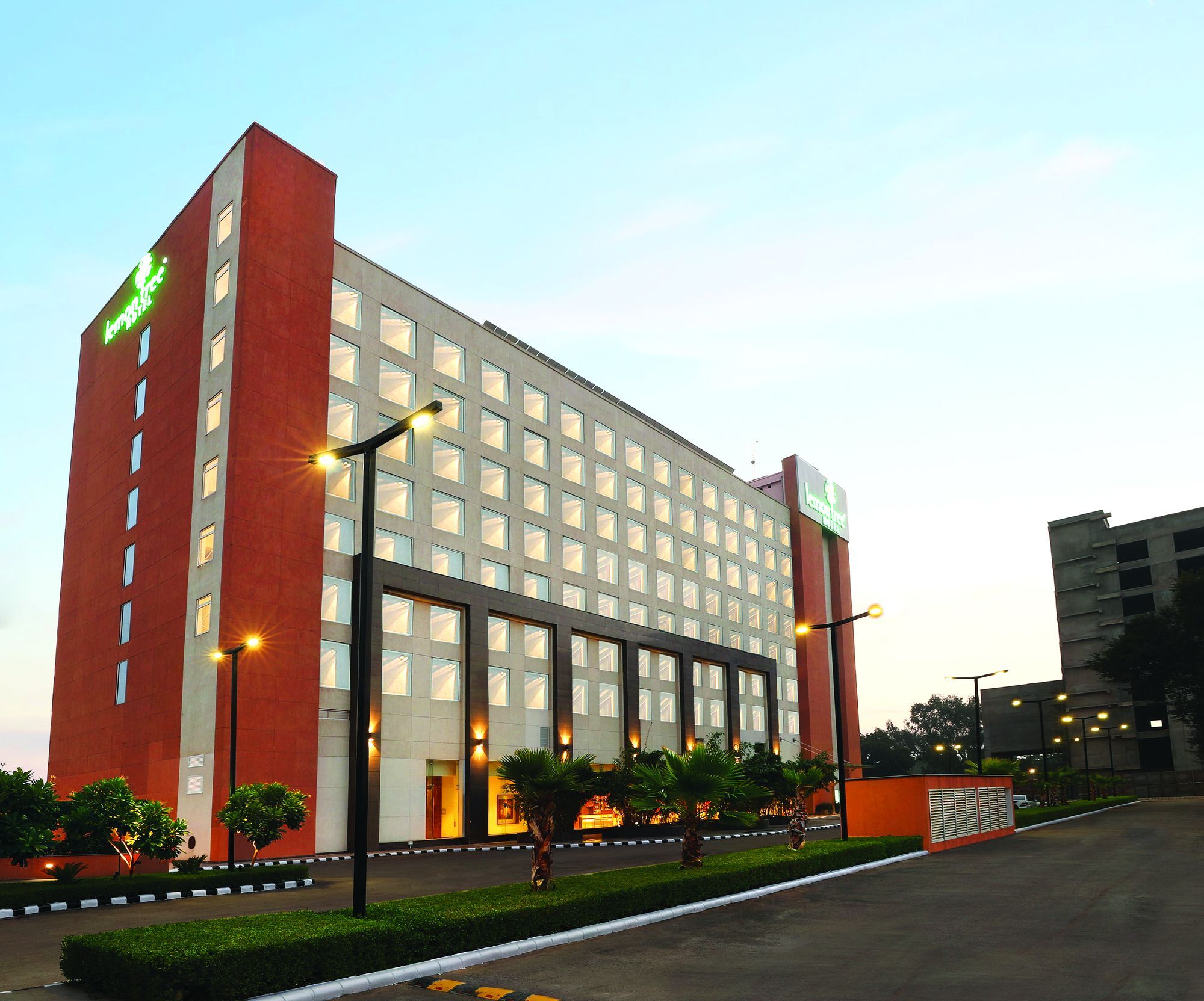 Lemon Tree Hotel Sohna Road Gurgaon Eksteriør billede