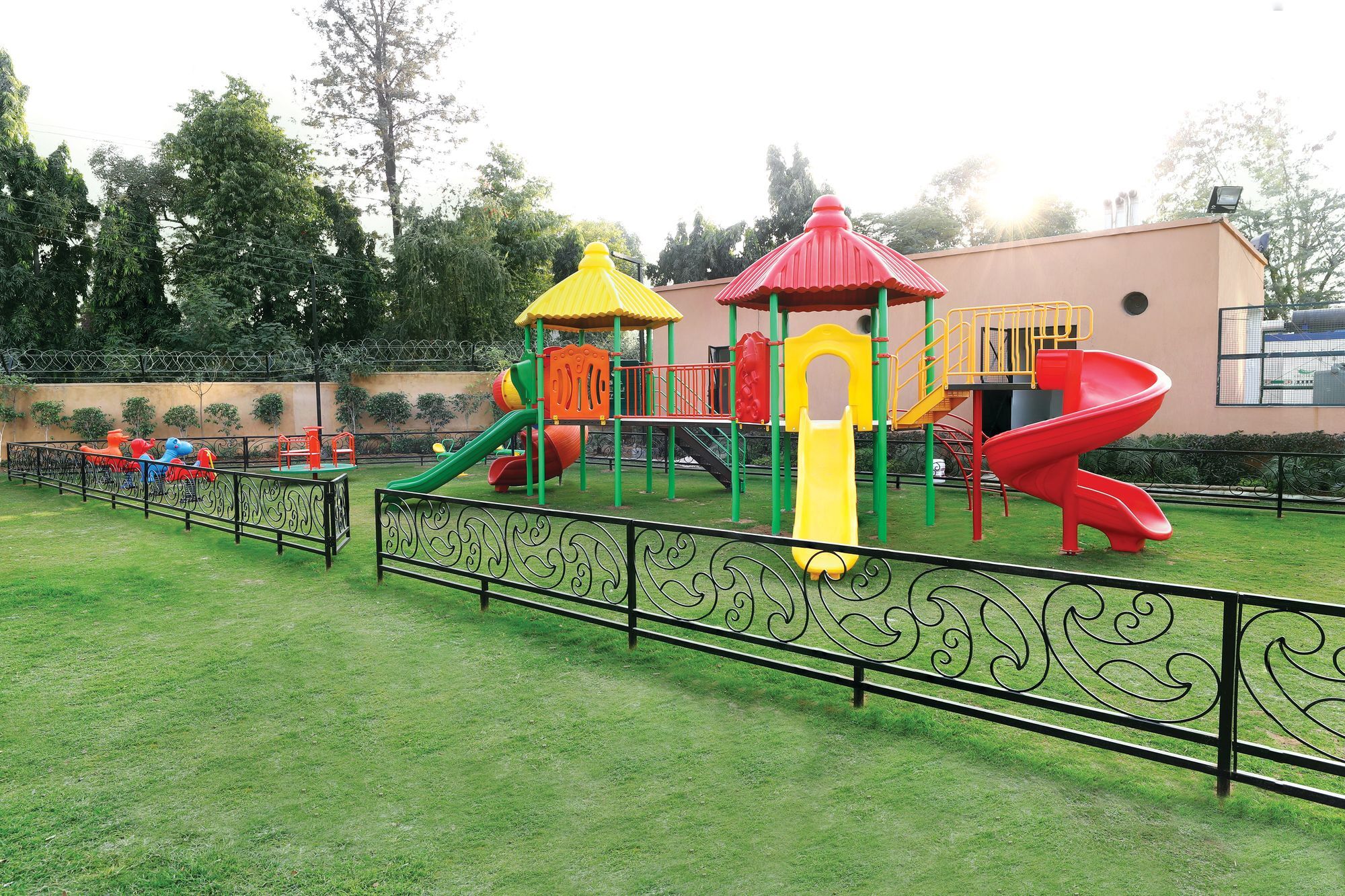 Lemon Tree Hotel Sohna Road Gurgaon Eksteriør billede